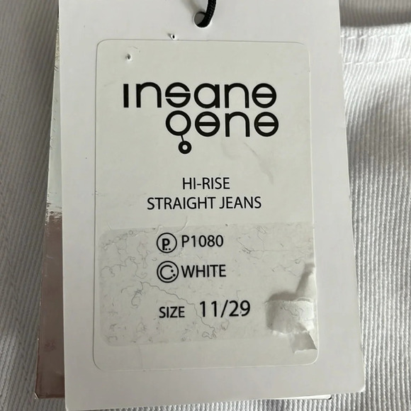 Insane Gene Hi-Rise Straight Distressed Jeans in White - NEW - Size 29 - Picture 7 of 10